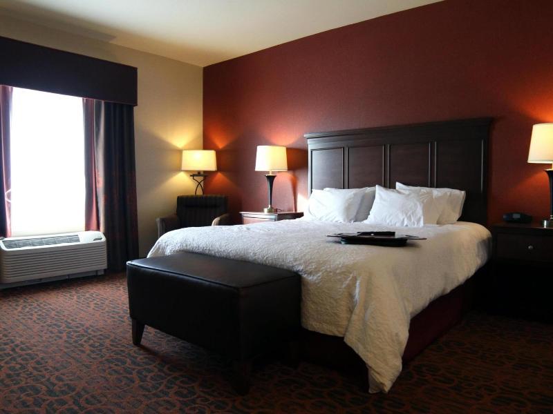Hampton Inn&Suites Grand Forks Exterior foto